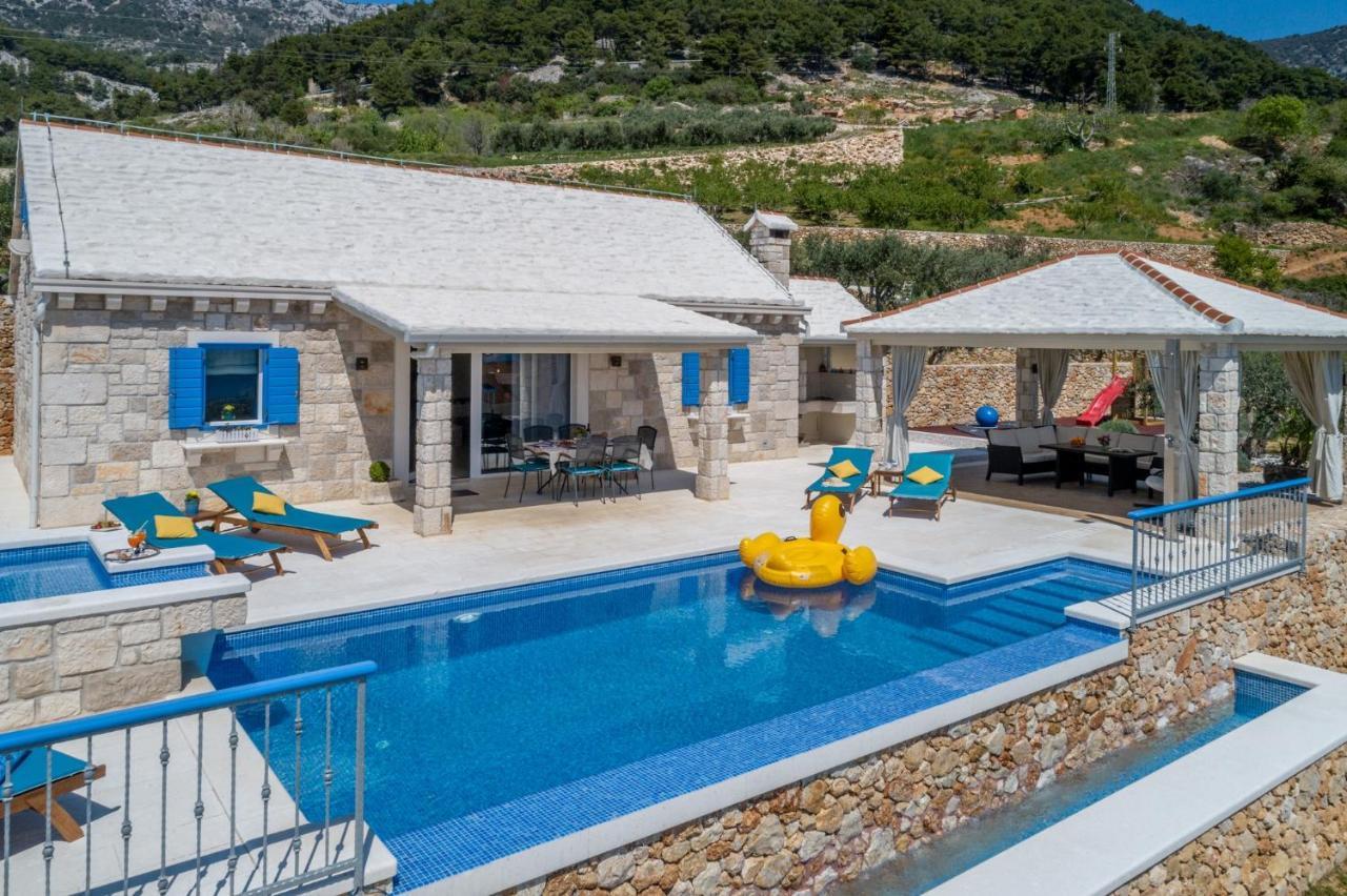 Villa Blue Sky Bol Zewnętrze zdjęcie